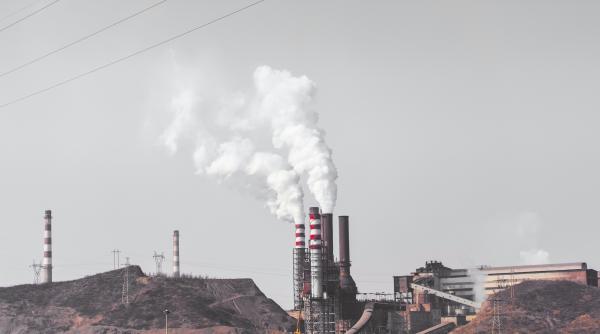 Atenționare din partea OMS: Aproape toată populaţia lumii (99%) respiră aer poluat şi nesănătos