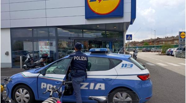 Asalt la LIDL, în Padova. Patru români au fugit cu un Volkswagen, după ce au atacat un agent de pază