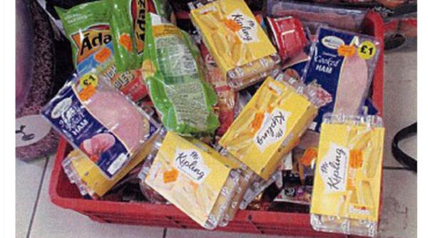 Marea Britanie. Un minimarket a vândut produse expirate, „la un tarif redus”, românilor