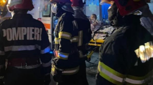 Microbuz plin cu români, accident pe autostradă la intrarea în țară. Trei persoane au fost rănite