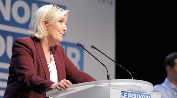 Marine Le Pen vrea retragerea Franţei din anumite structuri NATO şi reducerea contribuţiilor la UE