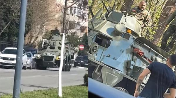 Dani Mocanu, cu TAB-ul. Maşina de tip militar a lovit autoturismele parcate - VIDEO