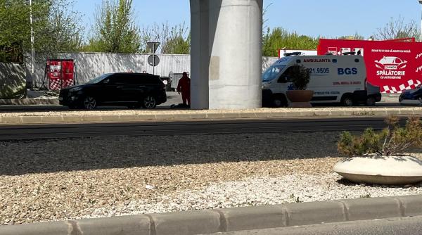 Un bărbat din București a decedat după ce a căzut de pe balustrada unui pasaj 