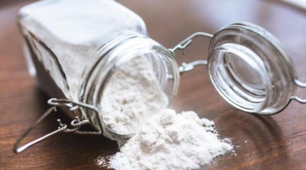 Pune făina la congelator! Vei rămâne fără cuvinte când vei afla de ce