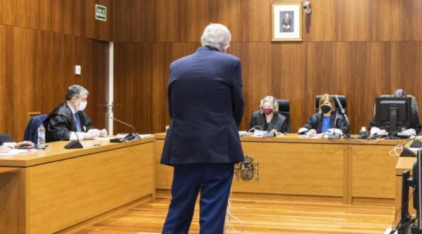 Spania. O româncă acuză un polițist de violență: "Mi-a răsucit brațul. Nu puteam să respir" / Polițistul se apără: "I-am cerut doar actele"