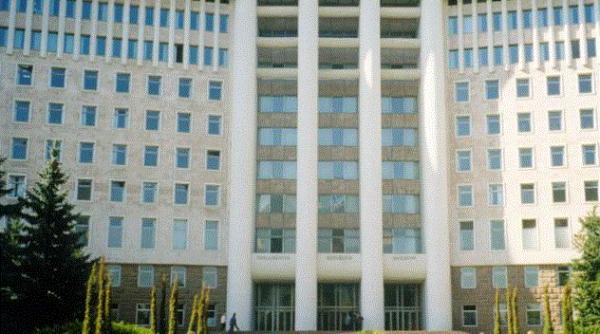 Ambasadorul Rusiei la Chişinău, convocat la MAEIE, după atacul la adresa Maiei Sandul în contextul interzicerii simbolului ''Z'' 