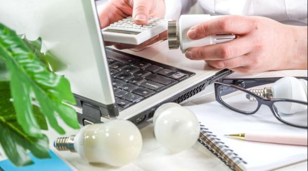 Cum îi afectează noile prețuri la energie pe românii din diaspora?