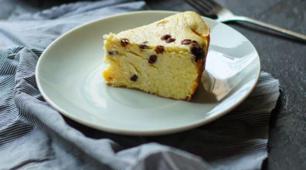 Tartă cu ricotta și lămâie: fără făină, lapte și praf de copt. O felie are doar 105 de calorii  