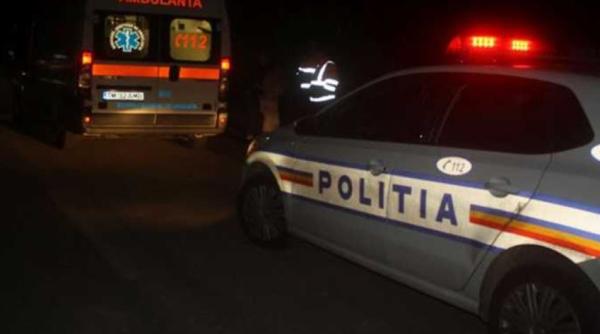 Autospecială SMURD, lovită de un tren de călători. Un paramedic este rănit grav