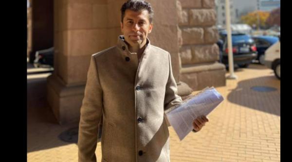 Premierul Kiril Petkov le cere bulgarilor să doneze salariul pe o lună pentru Ucraina