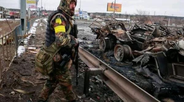 Militarii ruși obligă patronii ucraineni să redeschidă magazinele și să accepte doar ruble. Produsele ucrainene, înlocuite cu cele din Crimeea