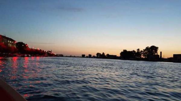 Cadavrul unei femei, găsit în Canalul Dunăre-Marea Neagră, aproape de Constanța