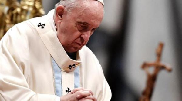 Premieră la Vatican: o armată de femei îl va apăra pe papa Francisc 