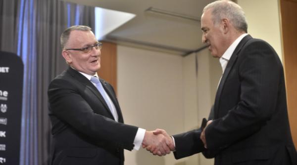 Ministrul Educaţiei, Sorin Cîmpeanu: Mi-am asumat introducerea şahului în şcoli