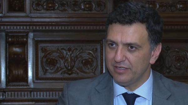 Ministrul grec al Turismului: „România are nevoie de campanii puternice de promovare. Turiştii străini nu vin automat”