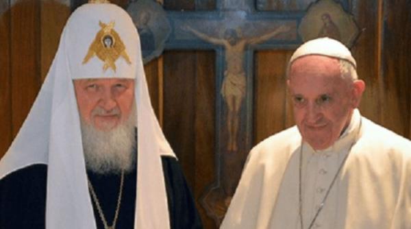 Patriarhul Kiril a reacționat la criticele lui Papa Francisc: Este regretabil. A ales un ton greșit