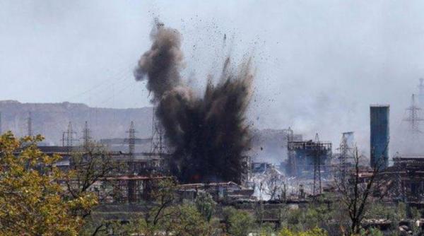 Ocupanții ruși continuă asaltul uzinei Azovstal: lansează bombe aeriene, folosesc artileria grea și tancurile