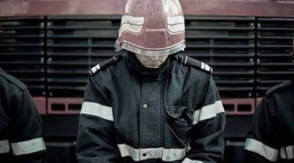 Pompier român, mort la stingerea unui incendiu. Soţia sa murise în urmă cu un an, iar fiica lor a rămas singură