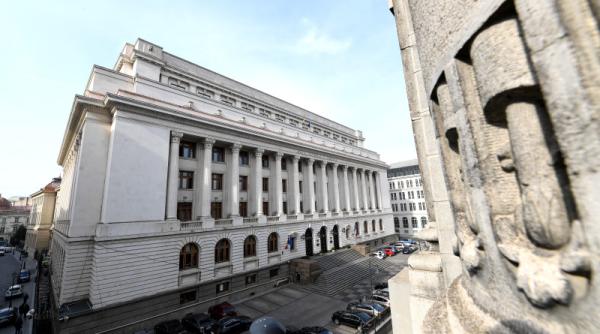 România împrumută încă 2 miliarde de dolari pentru finanțarea deficitului 