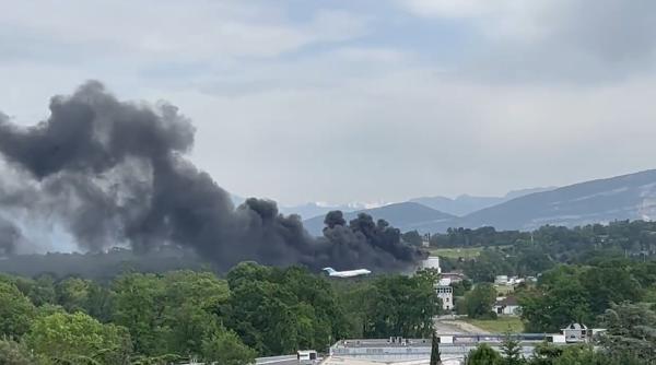 Elveția. Explozie lângă aeroportul din Geneva. Zboruri deviate și anulate - VIDEO