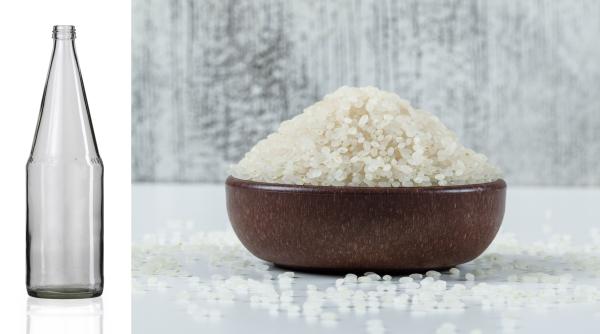 Pune într-o sticlă goală un pumn de boabe de orez. Un truc fără efort pe care n-ai cum să-l ratezi