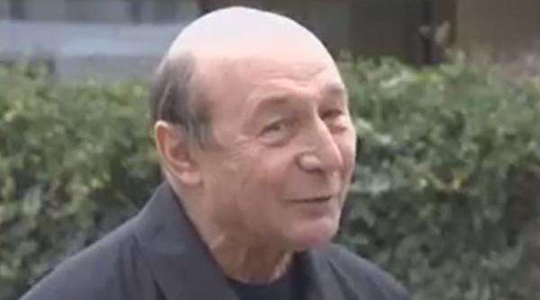 Băsescu: „Oamenii politici au fost atât de lași, încât au dat legi pentru mine după ce nu am mai avut putere. Bravi bărbați ai țării!”