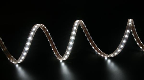 Personalizați-vă locuința cu ajutorul benzilor LED