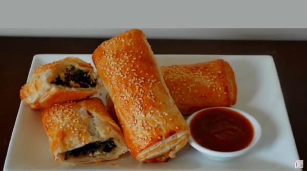 Rulouri cu brânză și spanac, un aperitiv foarte ușor de gătit. Spanacul și brânza sunt o pereche ruptă din rai, îndiferent dacă sunt calde sau reci