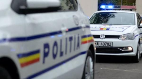 Patru români, răniți într-un accident rutier. Coliziune frontală între două automobile