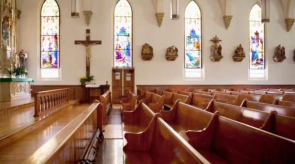 Atac armat într-o biserică, chiar în timpul slujbei: cel puțin 50 de morți