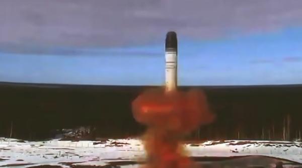 Rusia amenință România cu racheta Satan: „Români răzbunători”