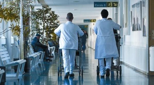 9 medici români, acuzați că au făcut proceduri medicale estetice fără autorizație