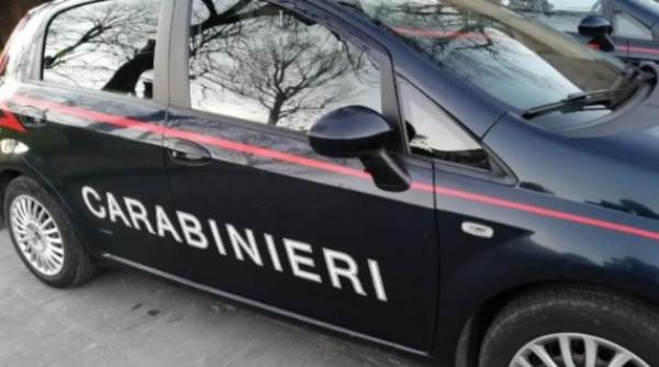 Italia. Un român a vrut să răpească un băiețel din fața unei grădinițe. L-a smuls din brațele mamei sale: „Este fiul meu, dă-mi-l!” 