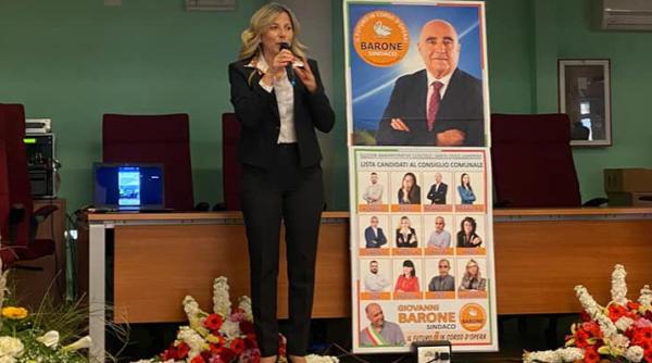 Români, candidați la alegerile locale din Italia. Cornelia Nicola: Copiii români nu au fost uitați de către autorități