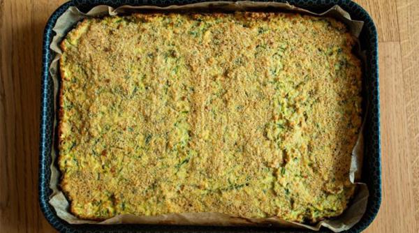 Focaccia cu dovlecei - o prepari în 5 minute cu doar câteva ingrediente: Este dietetică, sățioasă și delicioasă