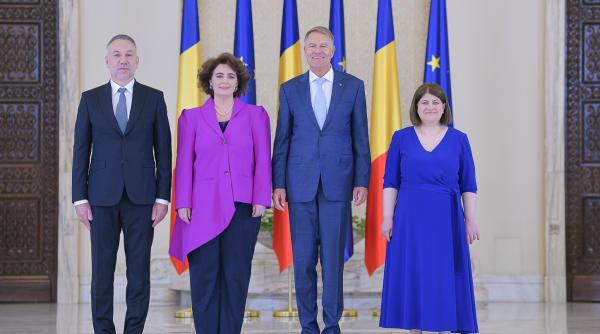 Iohannis, mesaj la investirea noilor judecători CCR: vă doresc să vegheați la respectarea Constituției