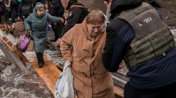 Forțele ucrainene se străduiesc să evacueze civilii din Sievierodonetsk