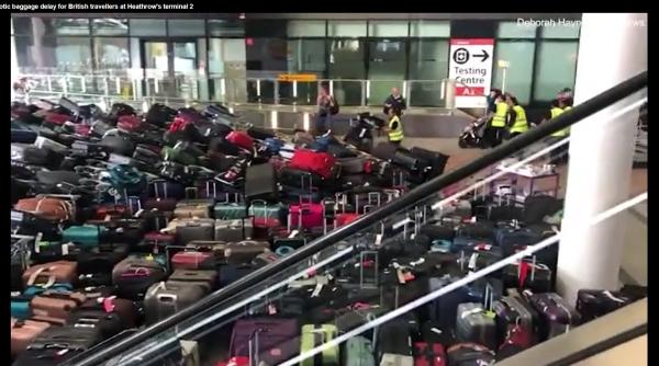 Mii de bagaje, blocate pe aeroportul Heathrow din Londra. Nu există personal suficient