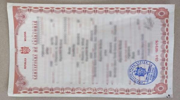 Căsătoriile false pentru obținerea cetățeniei, pedepsite cu închisoare. Doi bărbați erau căsătoriți cu aceeasi româncă