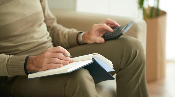 Soluția găsită de Danemarca pentru a compensa inflaţia: Fiecare persoană în vârstă va primi aproape 700 de euro de la stat