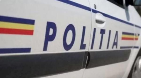 Coliziune între două maşini în București. Un automobil a ajuns pe linia de tramvai 