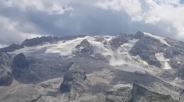 Italia. O autoutilitară românească nerevendicată, în parcarea de la Marmolada, unde s-a prăbușit ghețarul: 13 dispăruți, căutați masiv