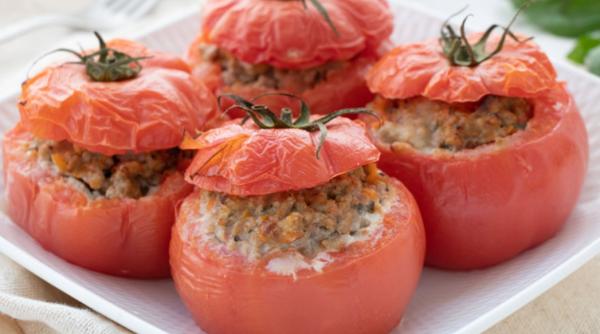 Roșii umplute cu carne - o rețetă italiană fabuloasă, plină de savoare și culoare