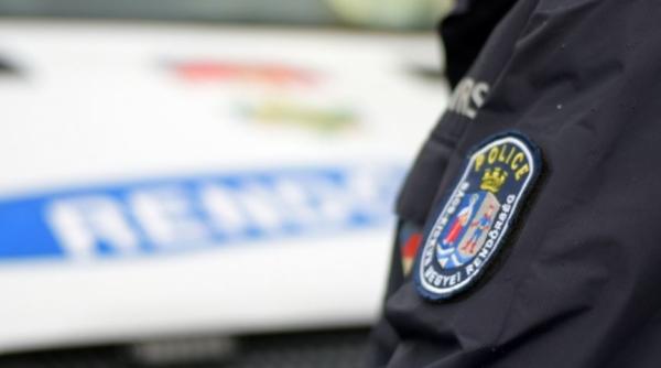 Ungaria. Românii deghizați în polițiști au scos un pistol și au jefuit trei conaționale care se întorceau din Germania