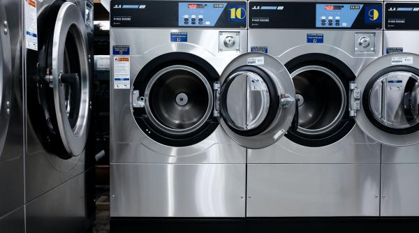 Persoanele fizice se pot înscrie în cea de-a treia etapă a Programului Rabla pentru Electrocasnice