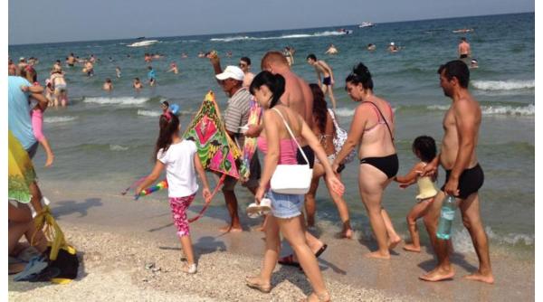 Aglomerație în Mamaia, însă patronii nu sunt mulțumiți de numărul turiștilor: "Nu sunt câți și-ar dori" 
