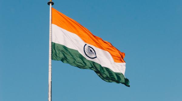 India își reinventează strategia energetică: o mare parte din energia sa va proveni de la soare, vânt. Clima întregii lumi depinde de ea