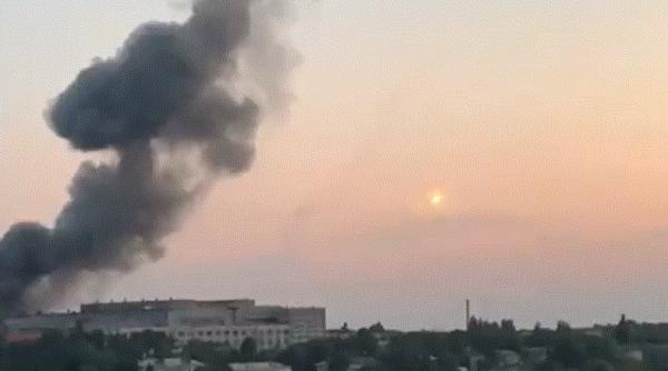 Cel puţin trei persoane au murit şi alte 15 au fost rănite în urma atacului cu rachete la Dnipro