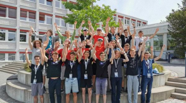 Elevii români, o nouă performanță: patru medalii de aur şi una de argint la Olimpiada Internaţională de Fizică