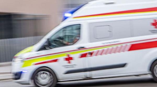 Austria. O româncă și fiul ei, implicați într-un accident pe o autostradă, după ce un șofer a adormit la volan: Cinci victime